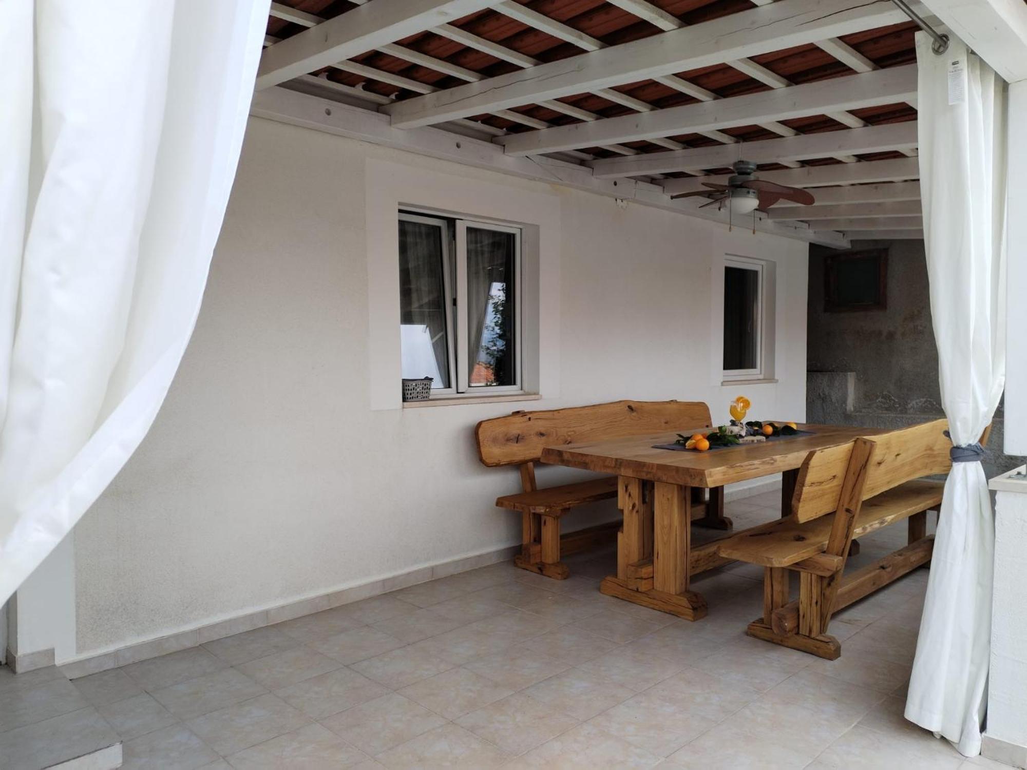 Apartment Vita Postira Εξωτερικό φωτογραφία